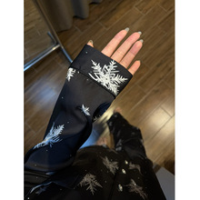 ��ѩ�z˯��Ů��＾��ѩ���p�ݿ��⴩�Ҿӷ��Ŀ�2026���¿����b