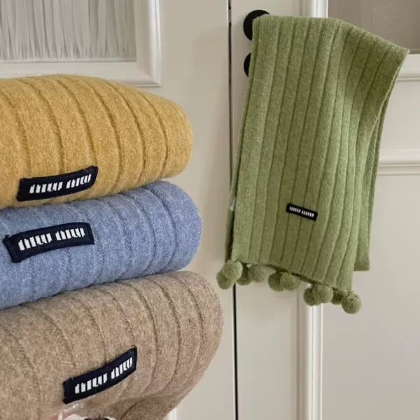 2026 Autumn/Winter New Wool Knit Pom-Pom Scarf, Korean Style Versatile College-Style Shawl, Atmospheric Neck Warmer