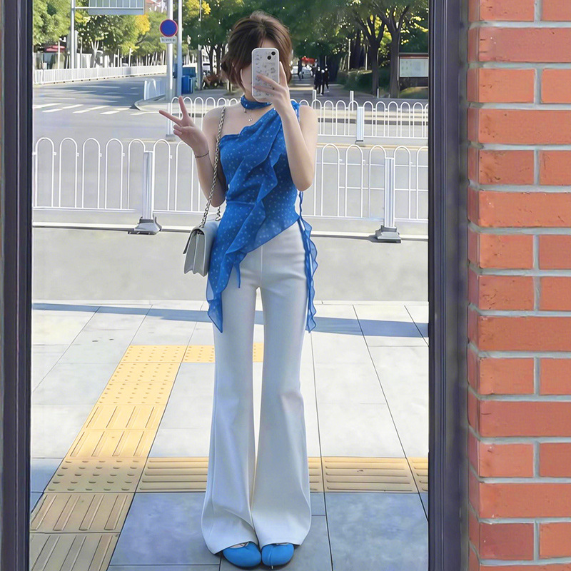 Pure White Moonlight Outfit Set, New Summer Style, Super Stylish Off-Shoulder Top and Jeans, Korean-Style Two-Piece Set Pure White Moonlight Outfit Set, New Summer Style, Super Stylish Off-Shoulder Top and Jeans, Korean-Style Two-Piece Set