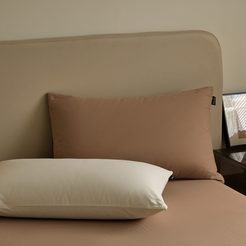 High-end Brushed Cotton Four-piece Bedding Set With Duvet Cover_voghion.com