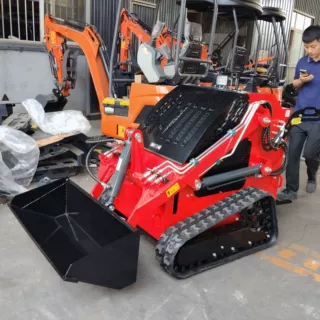 跨境小型装载机价格 一机多用配破碎锤四合铲斗挖小型滑移装载机