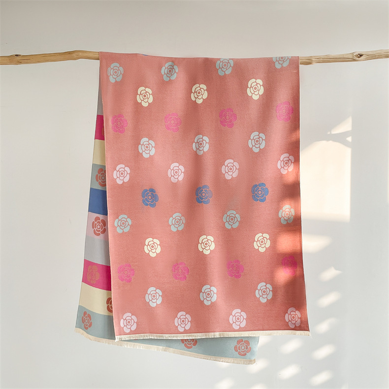 Camelia colorata per il lusso invernale femminile, dolce profumata in inverno, scialle spesso e caldo, sciarpa invecchiata_voghion.com