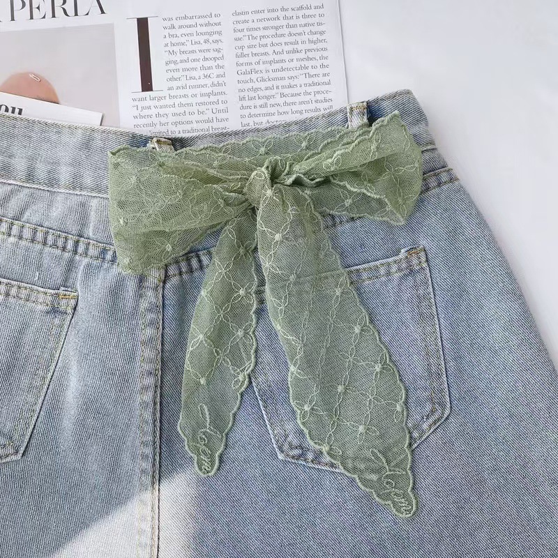 Versión coreana de la bufanda de seda larga de encaje retro súper hada para damas, bufanda pequeña delgada de todo fósforo, correa para el cabello, serpentina