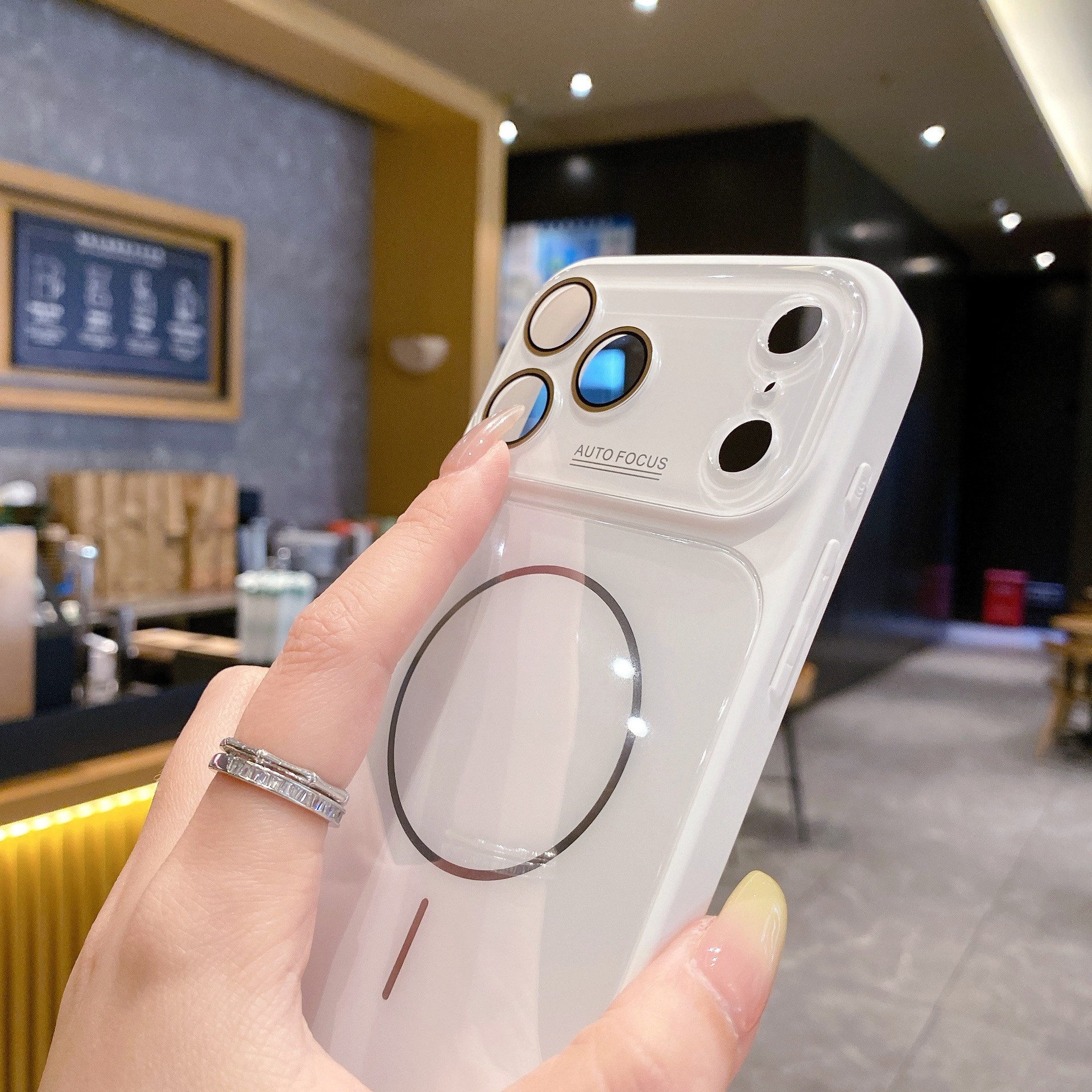 Aplicable para iPhone 17 segundos Corning vidrio magnético caso de teléfono de alto nivel sensación de dopamina manzana 15pro color sólido