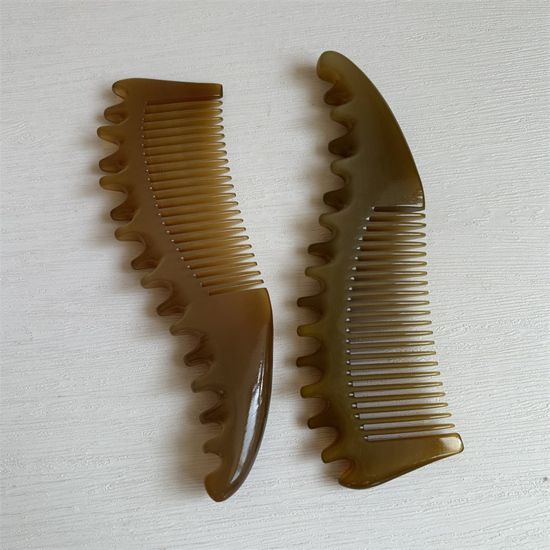 Natural Horn Comb Thickened Massage Comb with Back Pins and Raised Tail Handle 18 cm for Scalp Care overview