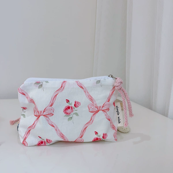With bow, flower-shaped, fuchsia