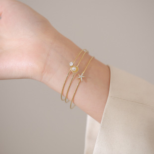 New fashion plated gold bracelet niche design simple pearl star bracelet girlfriends bracelet personality hand ring girl