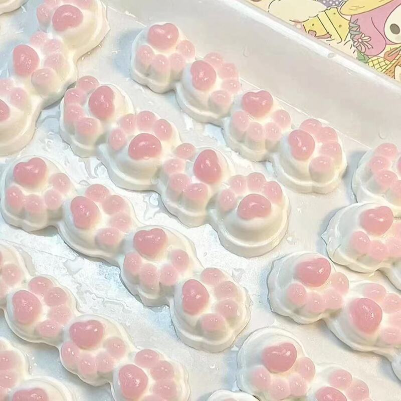 Multi-even small nose ga pinch music decompression toy bag hanging mud feel hamburger food play simulation blind box mini pendant Multi-even small nose ga pinch music decompression toy bag hanging mud feel hamburger food play simulation blind box mini pendant