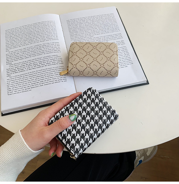 Unisex Stripe Pu Leather Zipper Coin Purse display picture 3