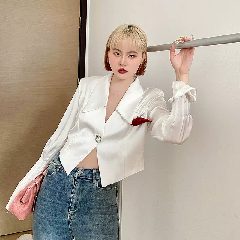 特价清仓今天是醋酸料v领衬衫短款上衣女不退不换