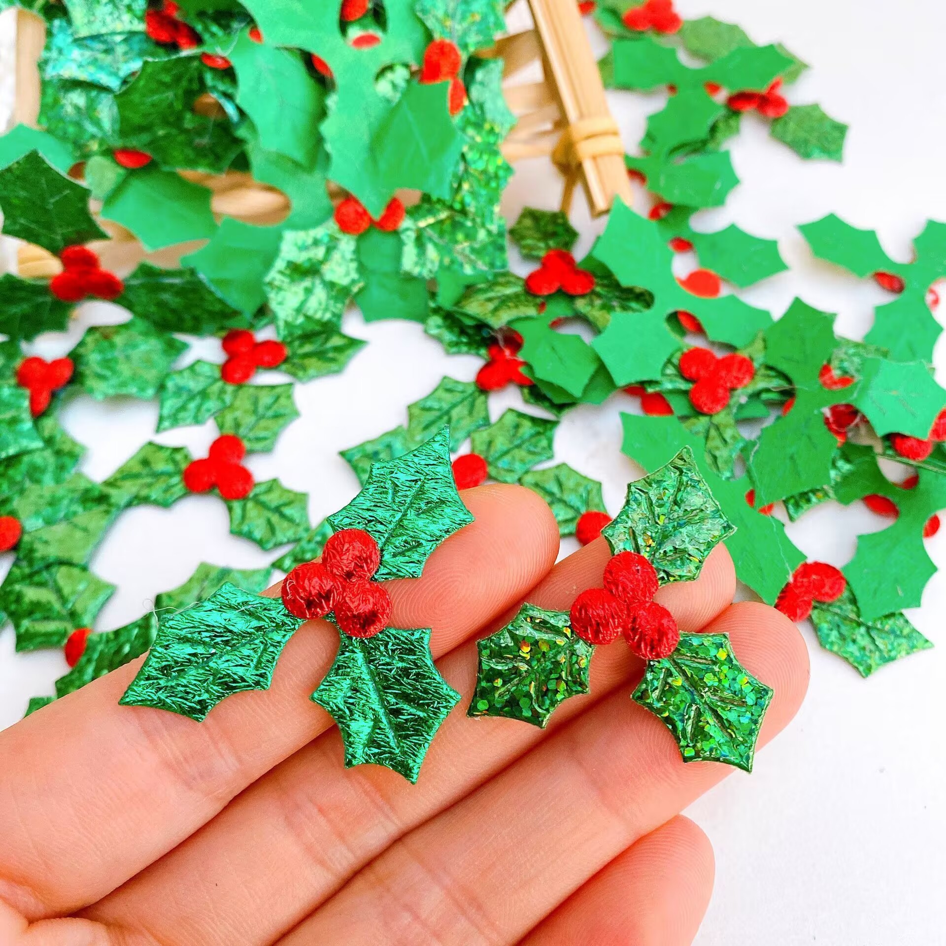 Simulación Navidad Hoja verde Bola de Navidad Artesanía Regalo Tombra Corona Trébol Irish bricolaje hecho a mano transfronterizo