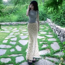 白色蕾丝半身裙女夏季2025新款温柔小个子包臀裙蝴蝶结碎花鱼尾裙