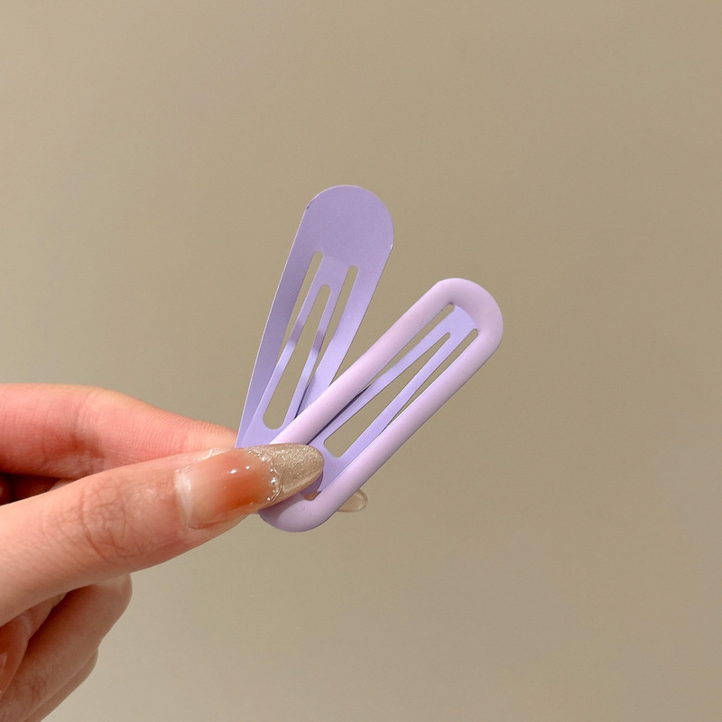 Children's purple hairgrip