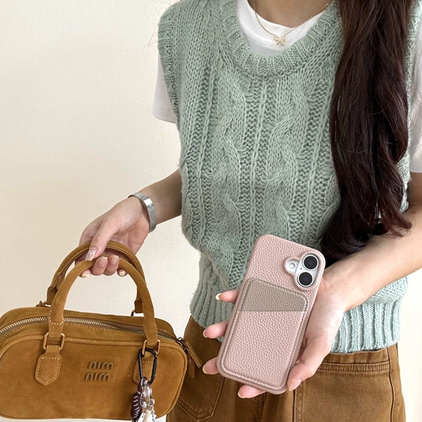 Flesh pink
