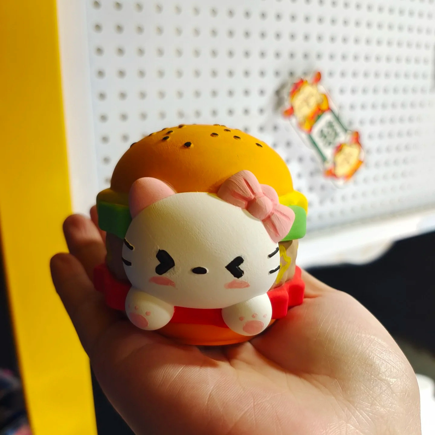 Muñeca de yeso de estilo explosivo al contado, embrión blanco, puesto pequeño del mercado nocturno, muñeca de yeso coloreada especial, centro comercial, exclusivamente para venta al por mayor