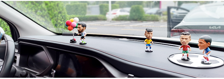 World Cup Football Star Figurines Car Ornaments Gifts for Boys Cristiano Ronaldo Haaland Spring-Loaded Bobblehead Dolls