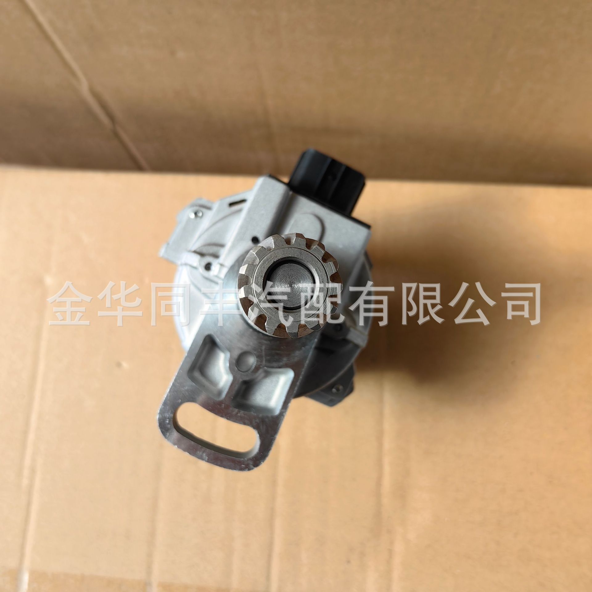 Cross-Border Hot-Selling Distributor and Ignition Distributor Suitable for Geo Tracker 1.6l33100-56b11 *