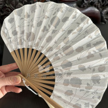 月亮扇 小清新6寸日用女扇棉布折扇夏季携带小扇子贝壳葵形扇米黄