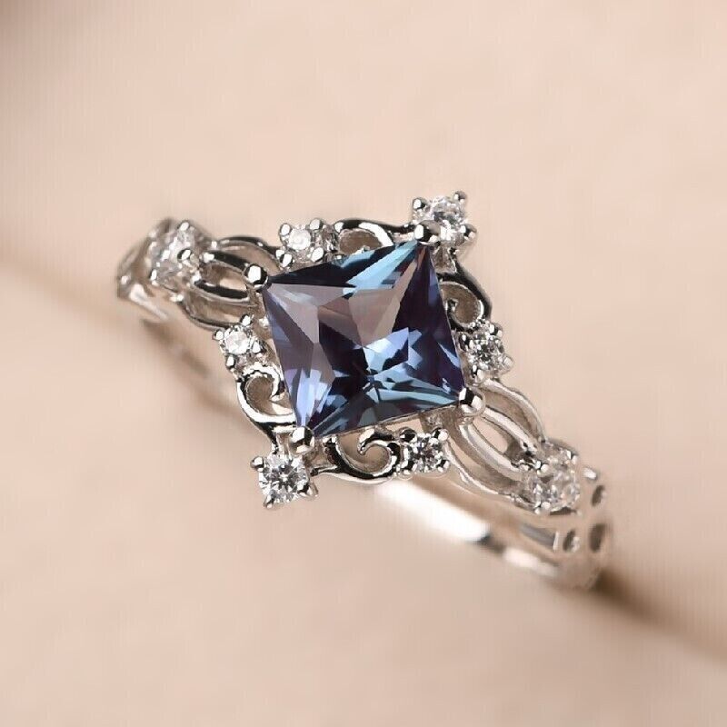 Xianghao Wish Hot-Selling Silver-Plated Ring with Blue Zircon, Fashionable and Exquisite Women's Holiday Pattern Ring Xianghao Wish Hot-Selling Silver-Plated Ring with Blue Zircon, Fashionable and Exquisite Women's Holiday Pattern Ring