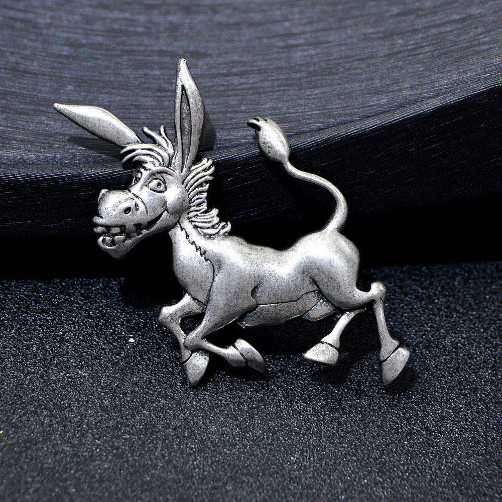 Broche rétro vintage personnalisée représentant un petit âne, pour homme. Broche créative en émail, style polyvalent._voghion.com