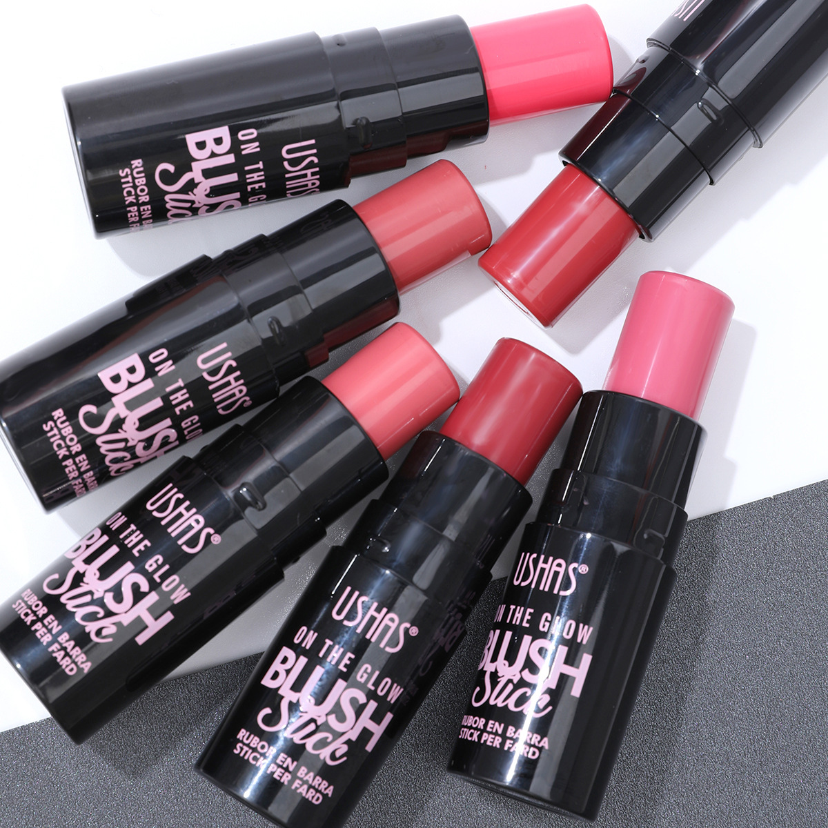 USHAS Europa y Estados Unidos spot transfronterizo rubor palo rubor lápiz labial impermeable maquillaje de larga duración UC138