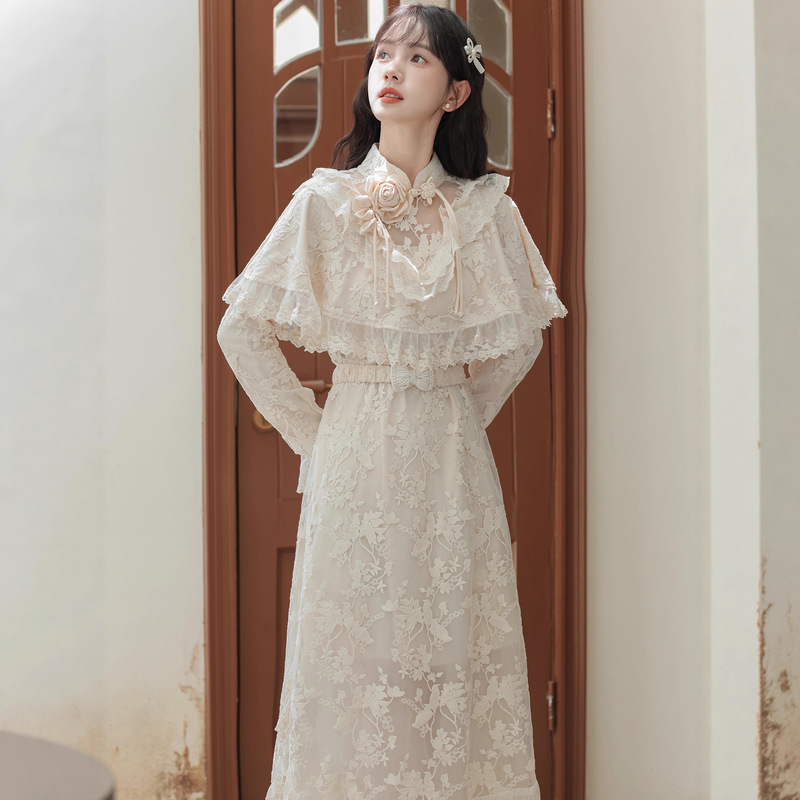 French Retro Cape Cheongsam Fake Two-Piece Dress for Women with Design Lace Patchwork Waist Embroidered Long Skirt