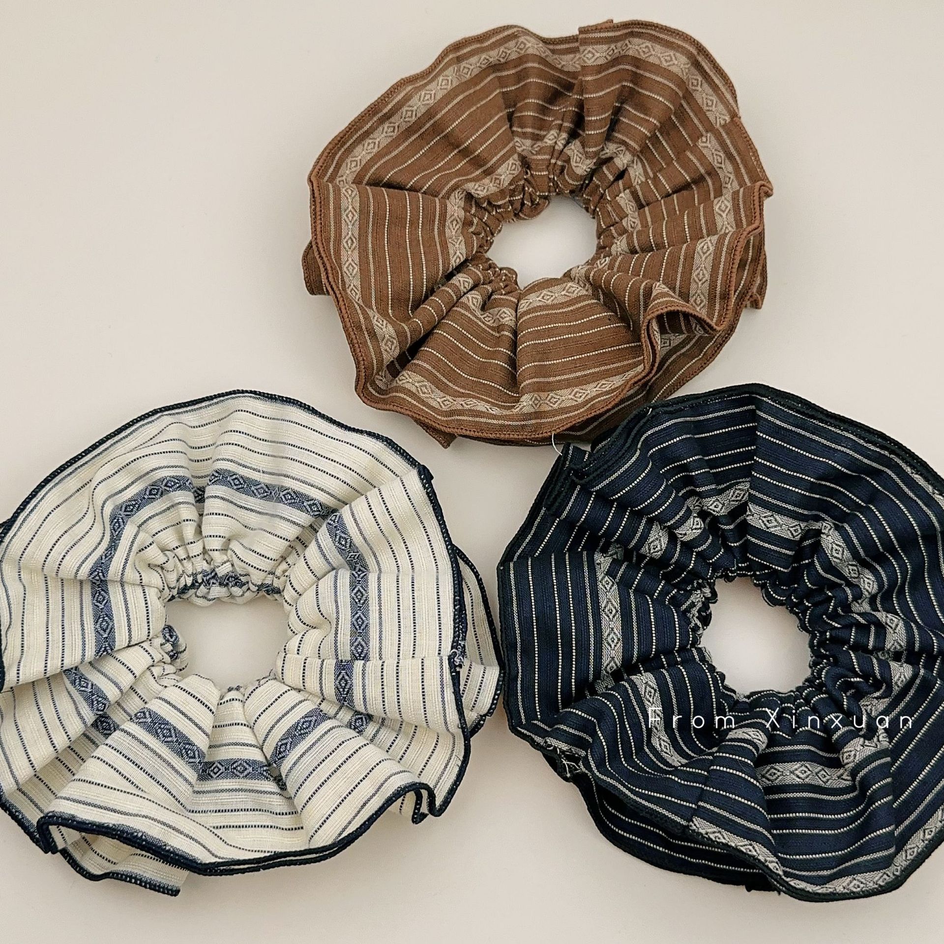 Elástico de cabelo em tecido às riscas estilo coreano para mulher_voghion.com