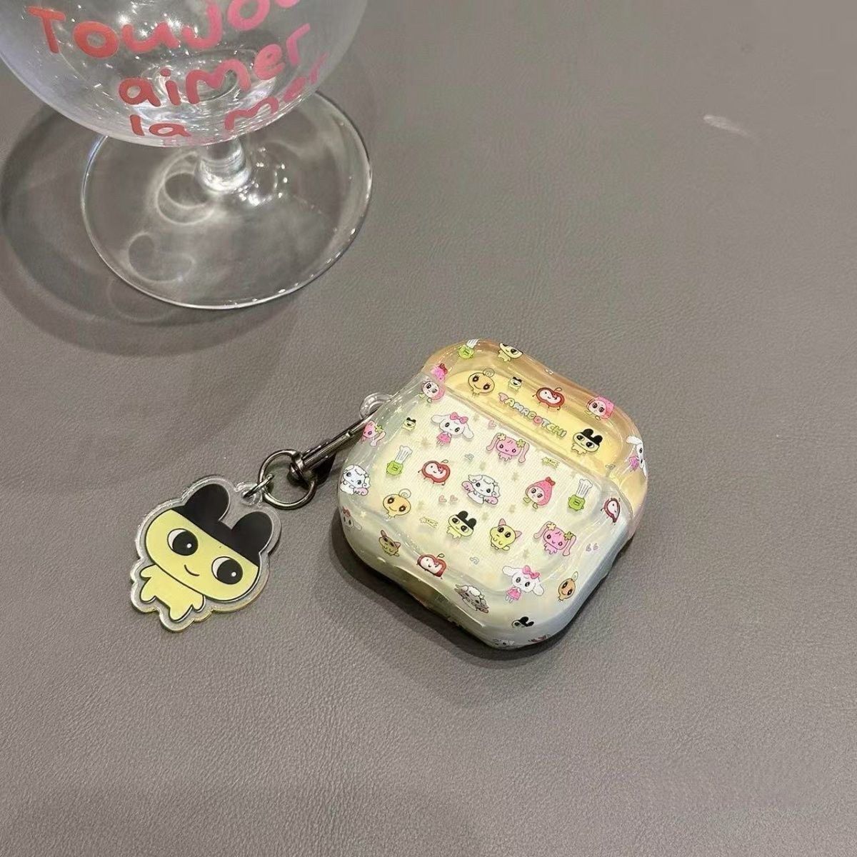 Amarillo pálido Topama Gako es adecuado para Apple AirPods 4 generación de cubierta protectora Bluetooth Airpod Pro2 cubierta protectora de auriculares