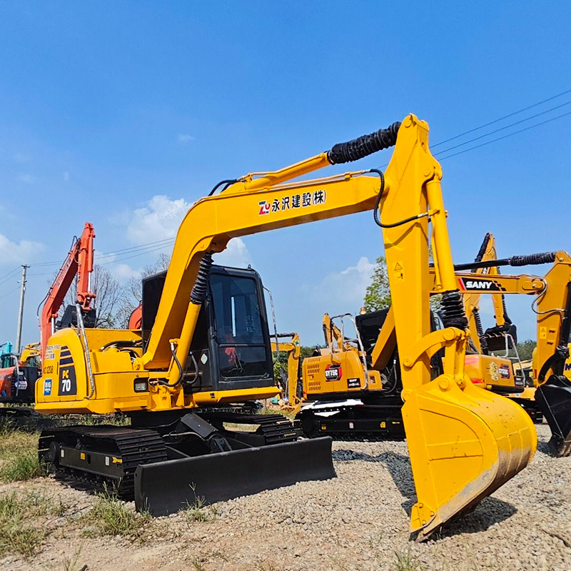 Komatsu PC70 Komatsu pequeña excavadora gancho agrícola huerto directo original noventa por ciento nuevo image 3