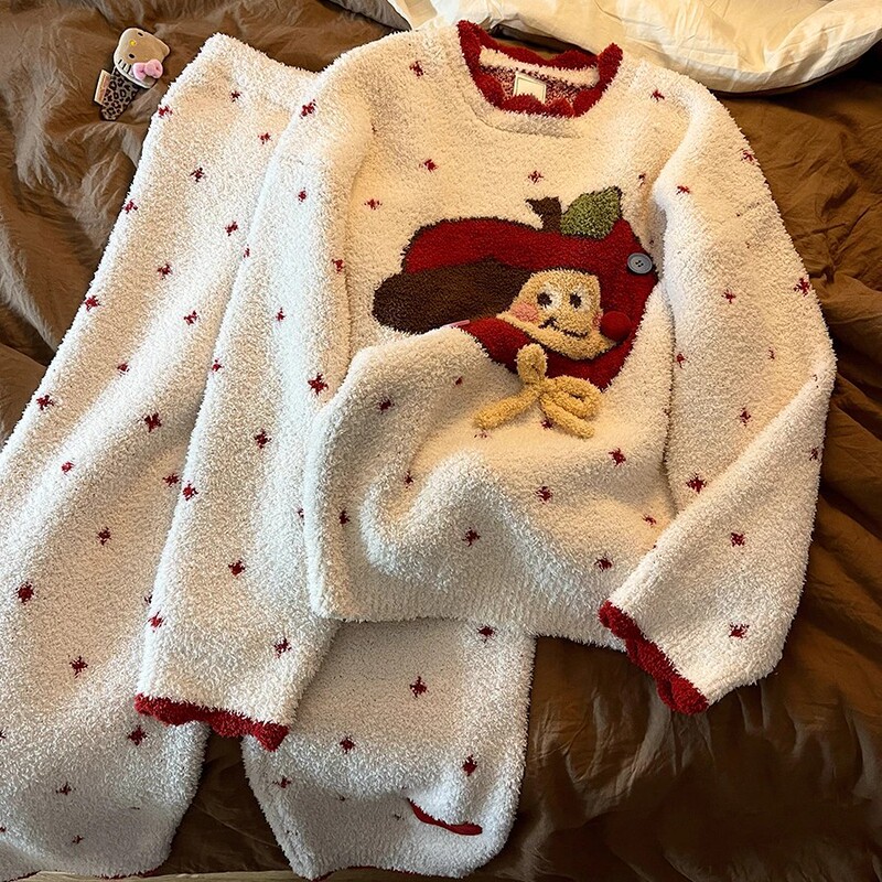 Wholesale college-style soft and cute apple-patterned puppy half-fleece pajamas for women, new winter collection, with added fleece lining and thicker material for comfortable loungewear Wholesale college-style soft and cute apple-patterned puppy half-fleece pajamas for women, new winter collection, with added fleece lining and thicker material for comfortable loungewear