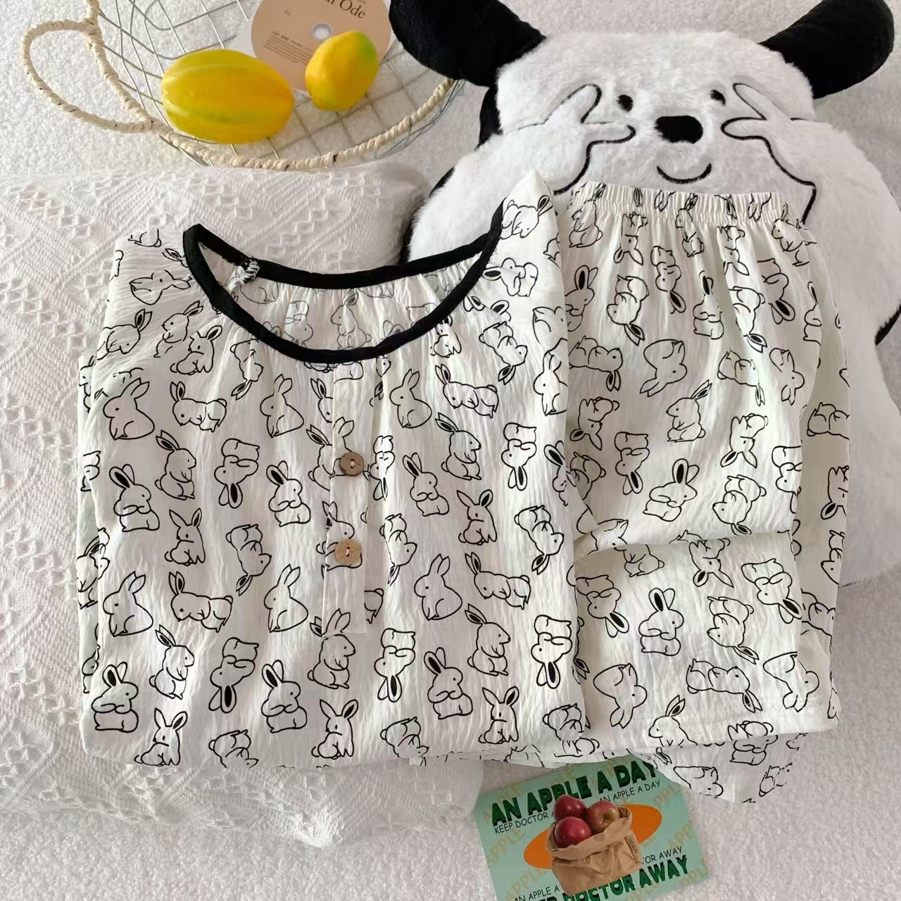 Venta al por mayor transfronteriza de nuevos pijamas de algodón de nube para mujer pantalones cortos de manga corta de verano con cuello redondo bordado dulce y simple servicio a domicilio