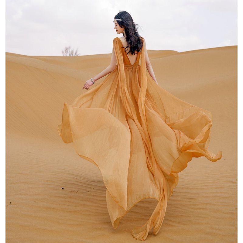 New Women's Clothing Xinjiang Qinghai Xizang Desert Island Travel Chiffon V-Neck Champagne Gold Backless Long Dress with Train