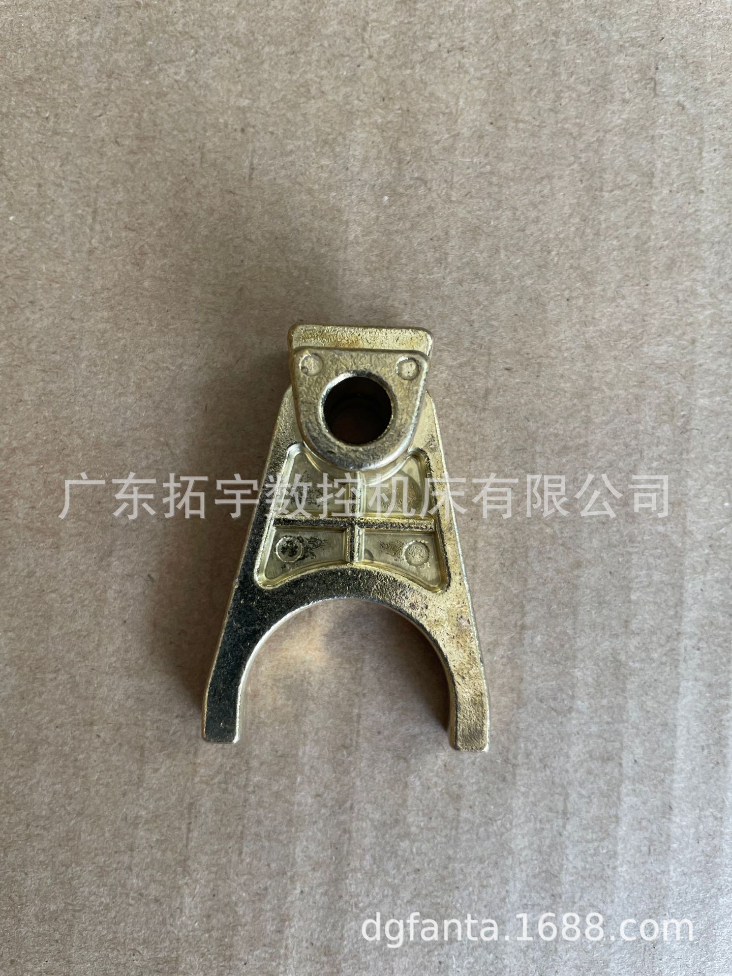 台湾立式摇臂铣床机头零配件 A65合金齿轮换挡拨叉 新机原装 耐磨