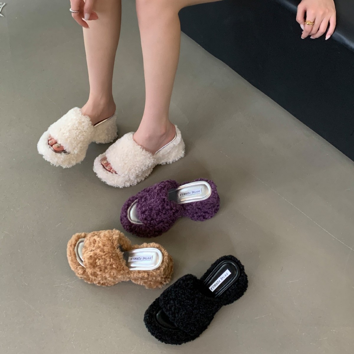 羊卷毛毛拖鞋女外穿2025新款秋冬感厚底增高小个子坡跟一字拖
