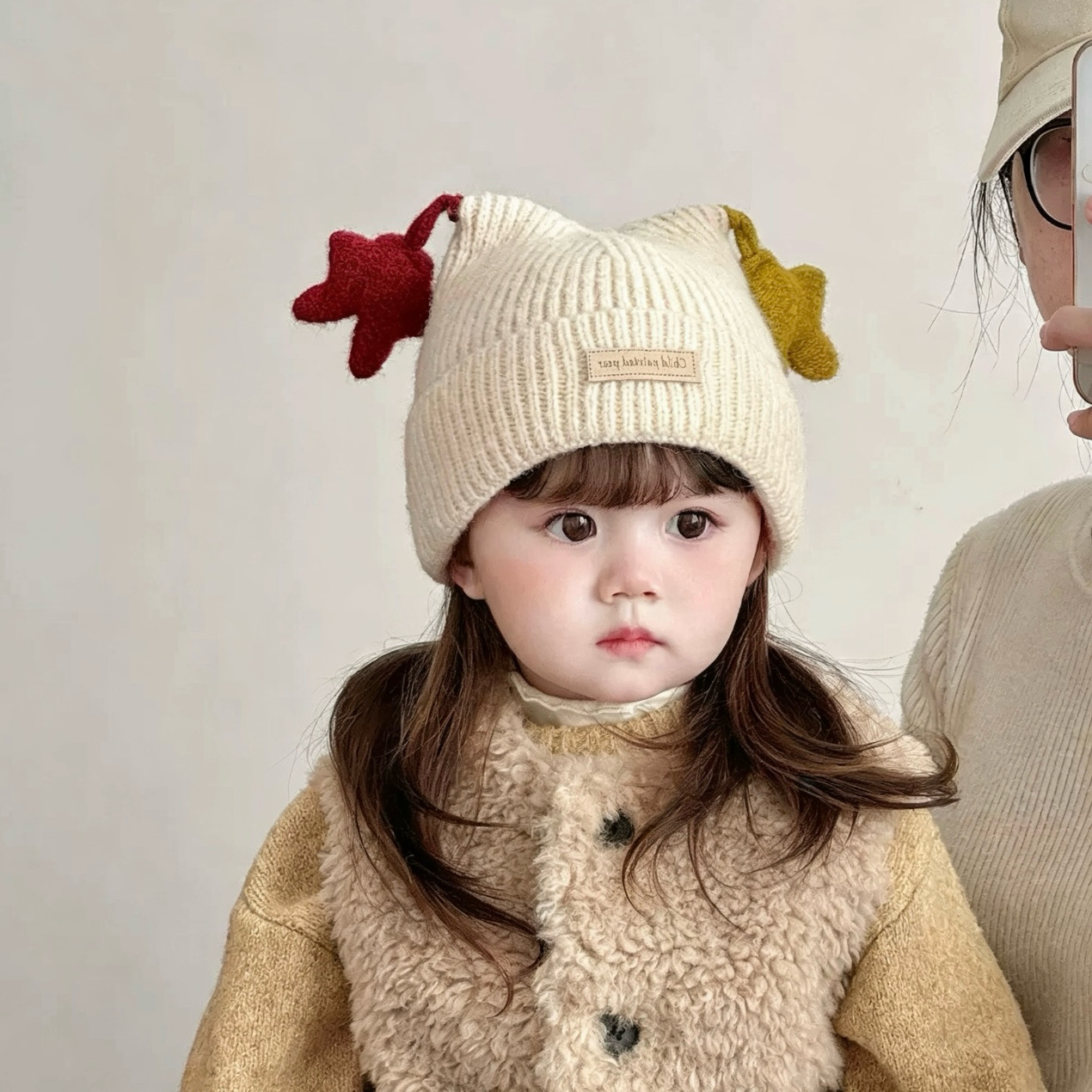 Children's Winter Hat Cute Star Lined Knit Hat for Girls, Knitted Headwear for Boys, Warm Ear Protection for Babies