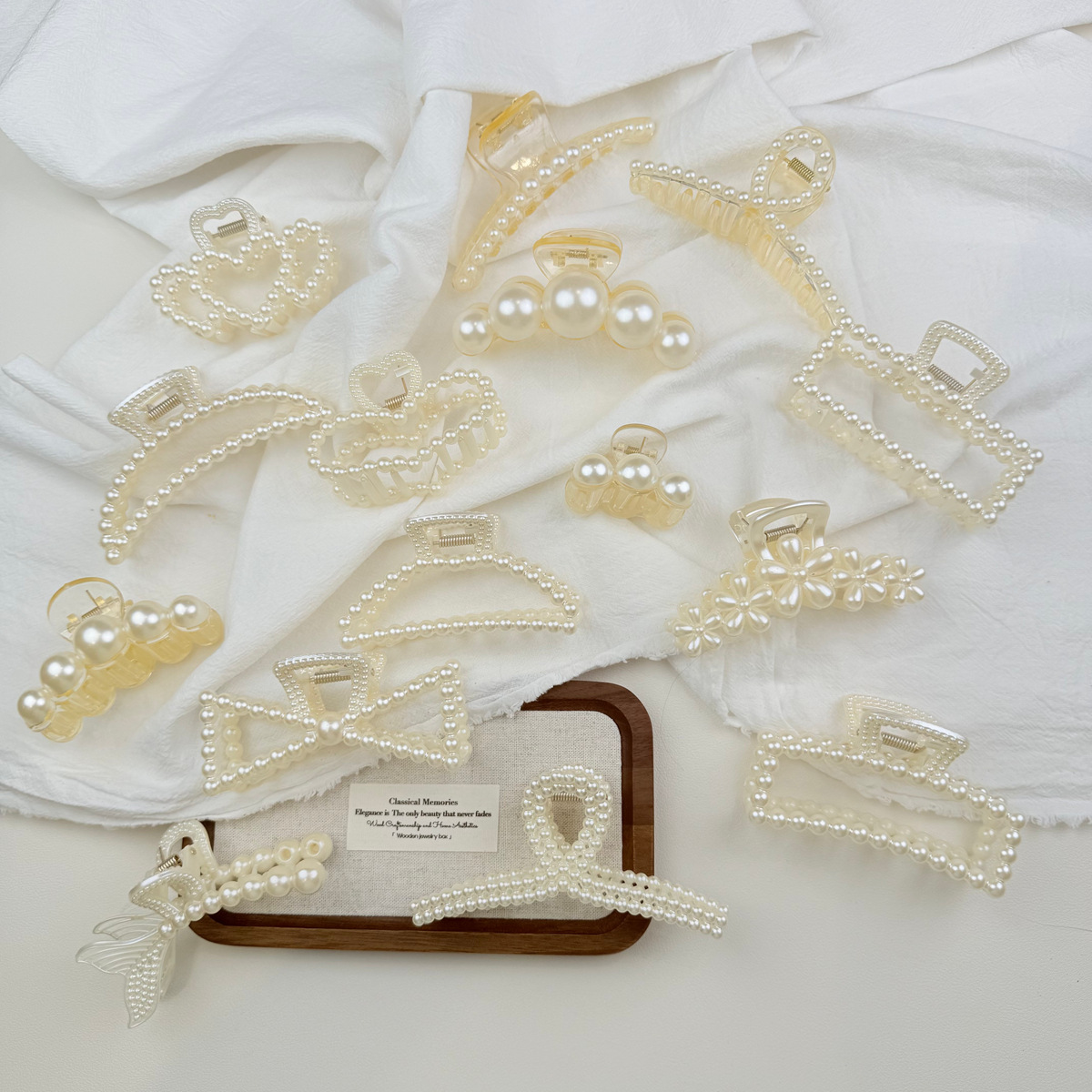 Fermaglio a pinza per capelli con perle elegante e chic_voghion.com