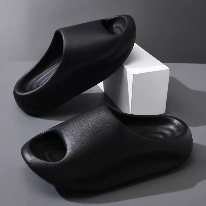 En nombre de las zapatillas de pareja EVA verano nuevo estilo antideslizante para hombres y mujeres pisando mierda, sandalias de playa para parejas de suela gruesa para adolescentes