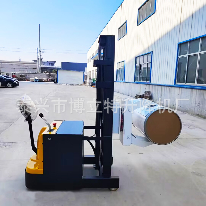 电动方圆形抱夹式旋转叉车360冰箱电器纸卷筒油桶翻转倒料夹抱机