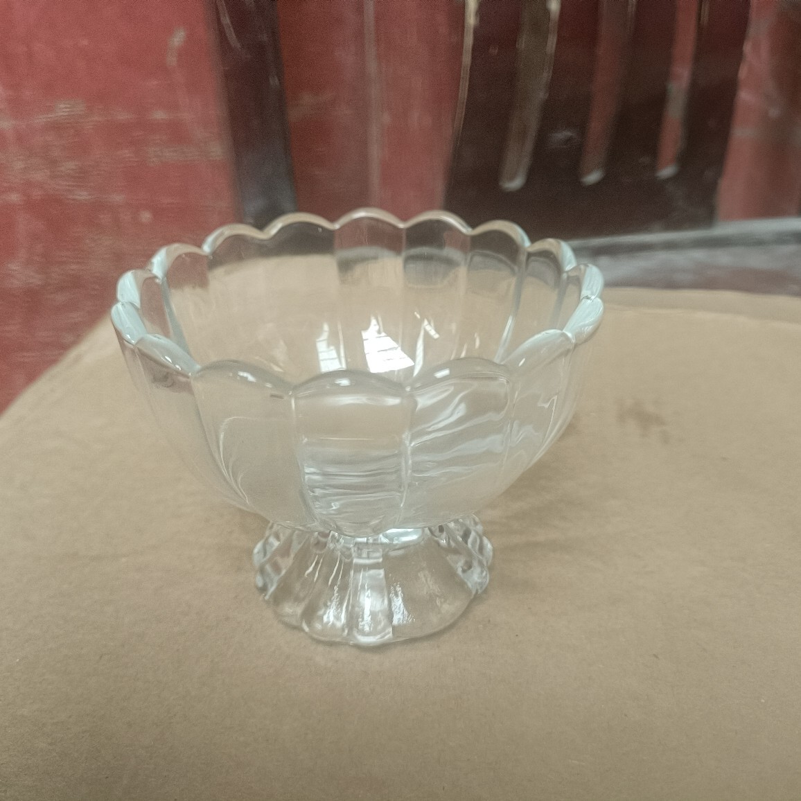 Wholesale Ice Cream Bowl Petals Transparent Glass Ice Cream Cup Household Milk Tea Dessert Cup Yogurt Cup Candle Cup