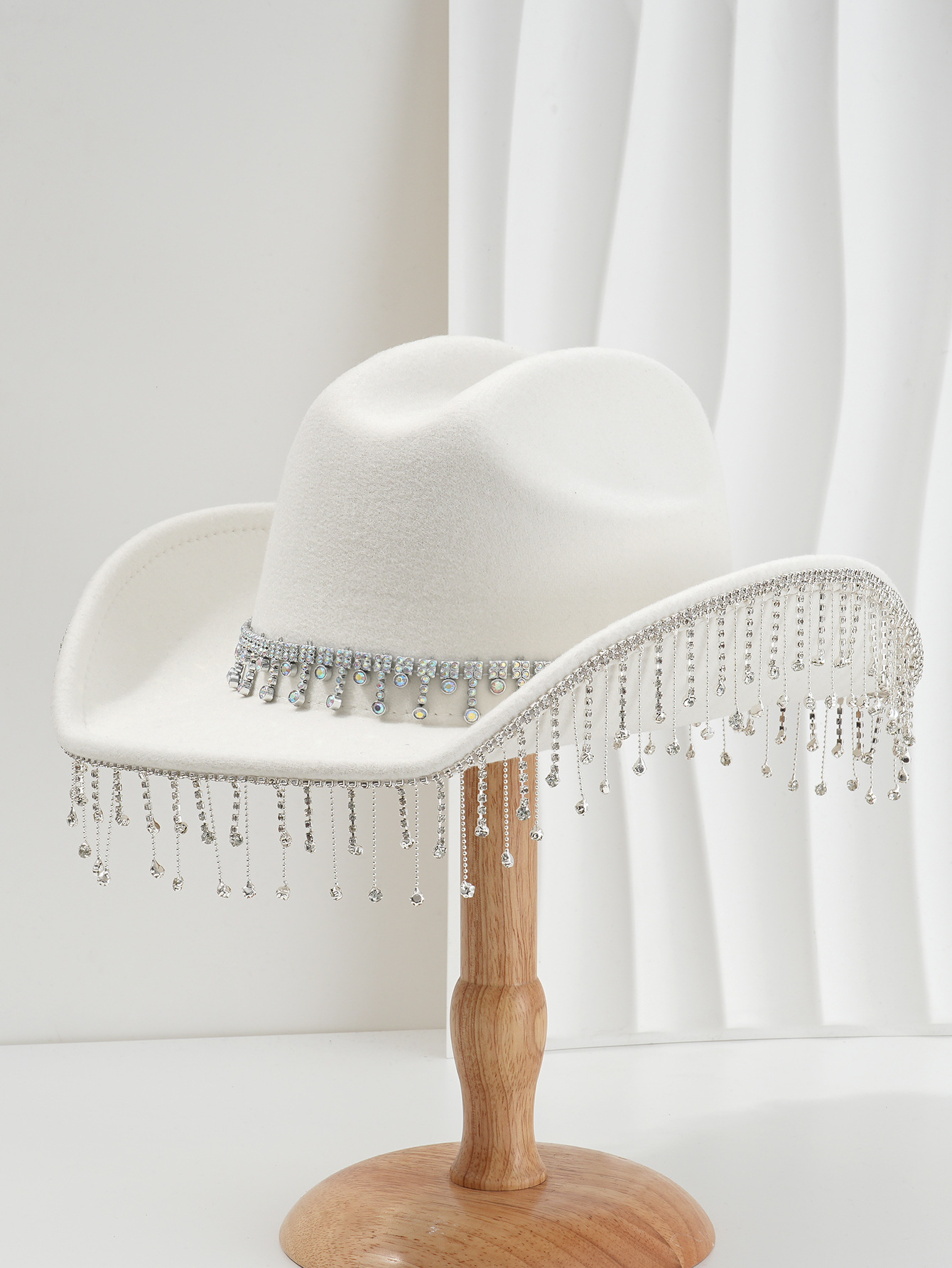 Cappello da cowboy western neutro unisex da donna con catena media Drop Jewel e nappa di strass, cappello a cilindro da sposa_voghion.com