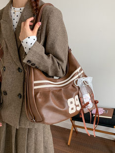 Demi-season retro one-shoulder bag for leisure, backpack, worn on the shoulder