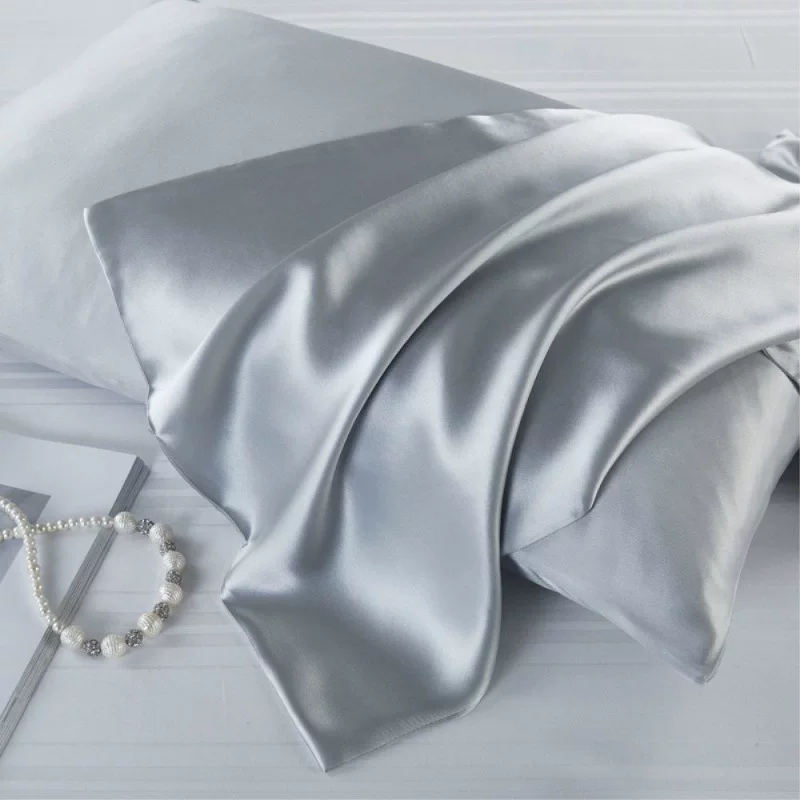 Silk pillowcase