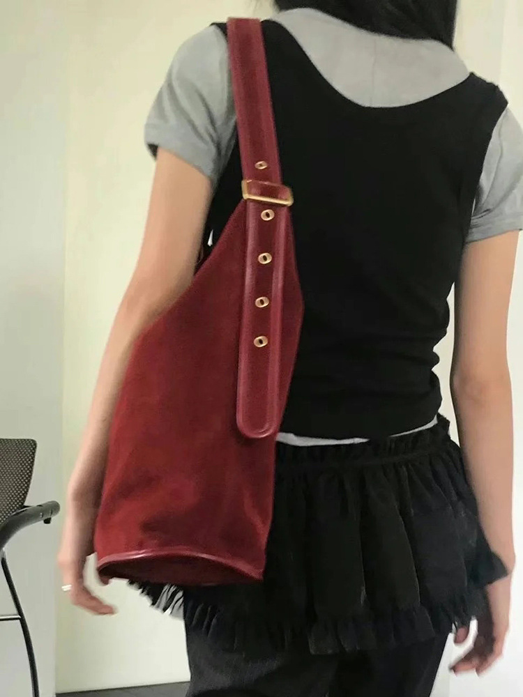 Boucle de ceinture décontractée en daim givré de l'influenceur Instagram, sac à main à bandoulière simple, sac seau, nouveauté 2024_voghion.com