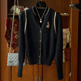 欧货重工高级感超好看的精致黑色金丝线胸针兔针织毛衣外套女秋冬