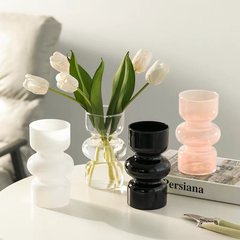 インスタ映えするアンティークガラス花瓶、高級感のあるリビング装飾、フラワーアレンジメント、レトロな小花瓶、工芸品、置物