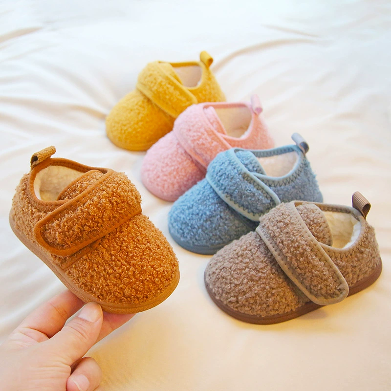 Детские хлопковые тапочки для мальчиков зимние детские домашние нескользящие меховые домашние теплые хлопковые туфли для девочек с корнями для детей