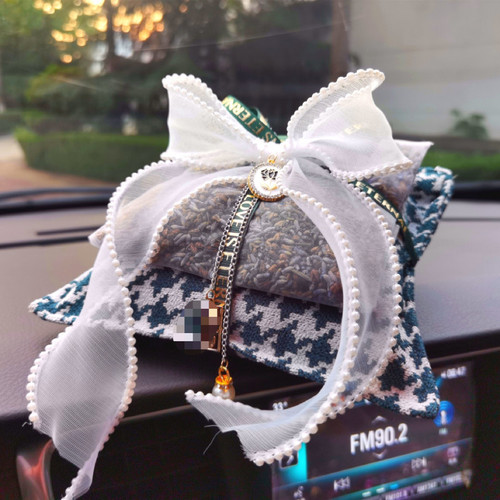 Car Aromatherapy Bamboo Charcoal Bag Houndstooth Dried Flower Deodorizing Fresh Air Car Fragrance Bag Car Interior Supplies