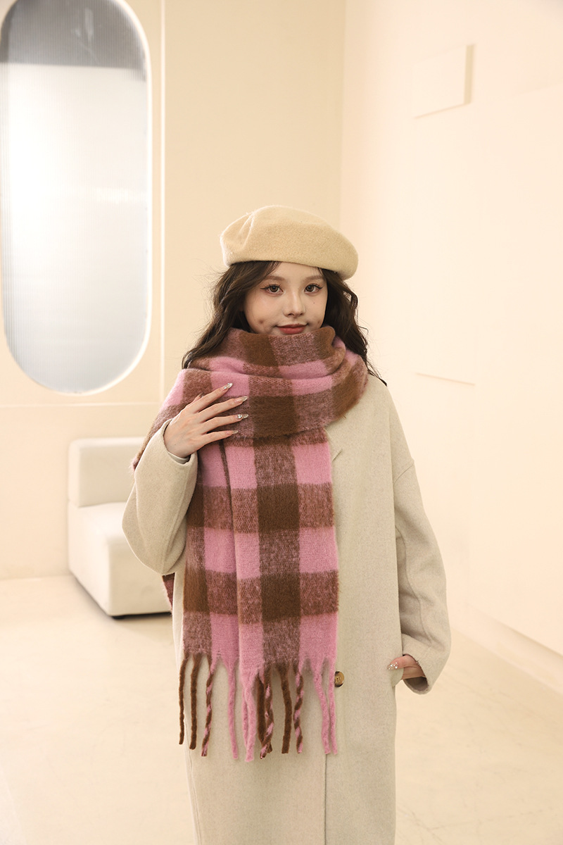 Écharpe épaisse en mohair automne-hiver 2024 avec atmosphère, chaleur haut de gamme, version coréenne polyvalente pour hommes et femmes_voghion.com