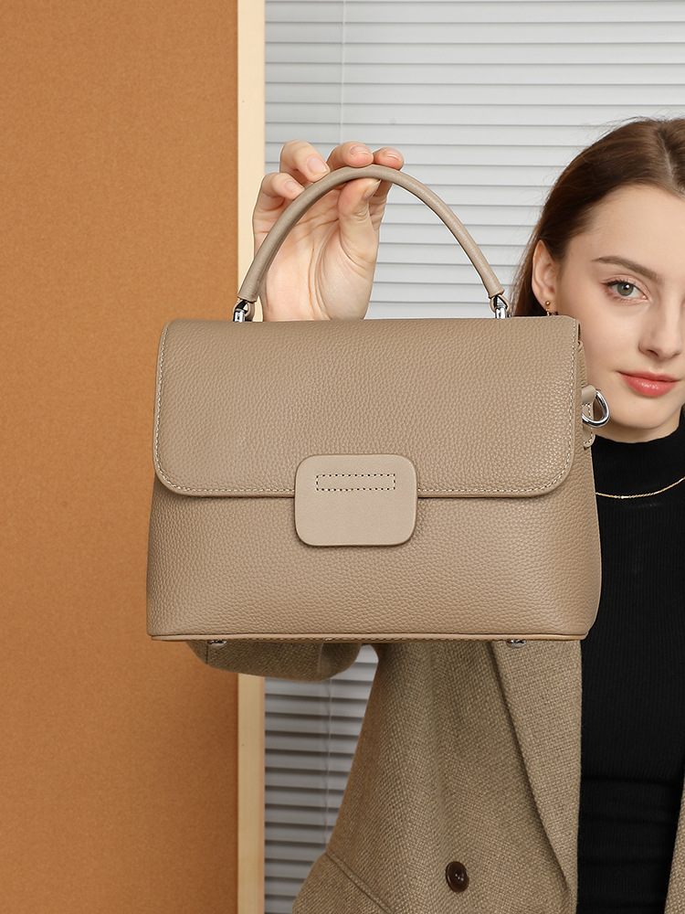 Leather one-shoulder bag
