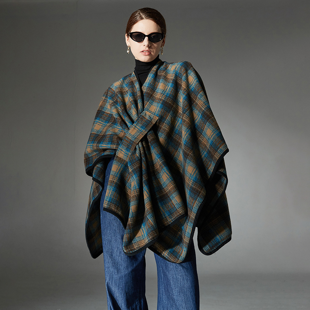 New Women's Fashionable Blue Plaid Shawl
